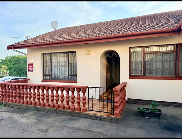 4 BEDROOM HOUSE FOR SALE IN RESERVOIR HILLS